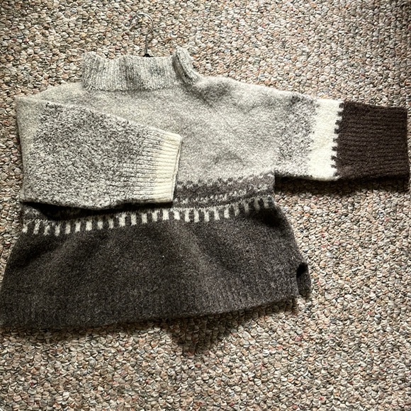 Thick wool sweater - Picture 2 of 3